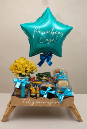 Cesta café da manhã feliz aniversário