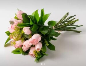 BUQUÊ TULIPAS Rosas